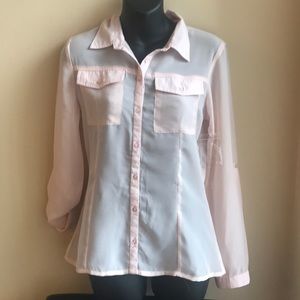 3 for $35 City button down blouse 🕉